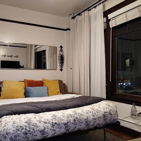 Private Cozy Studio, Peek A Boo Ocean View For 2 Лонг Бич Экстерьер фото